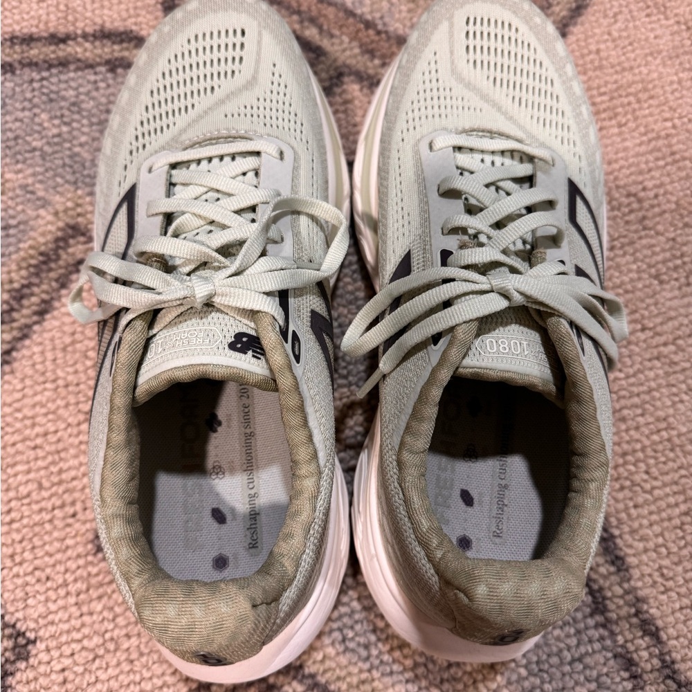 New Balance 1080 Fresh Foam Mint Green Sneakers - Picture 2 of 4